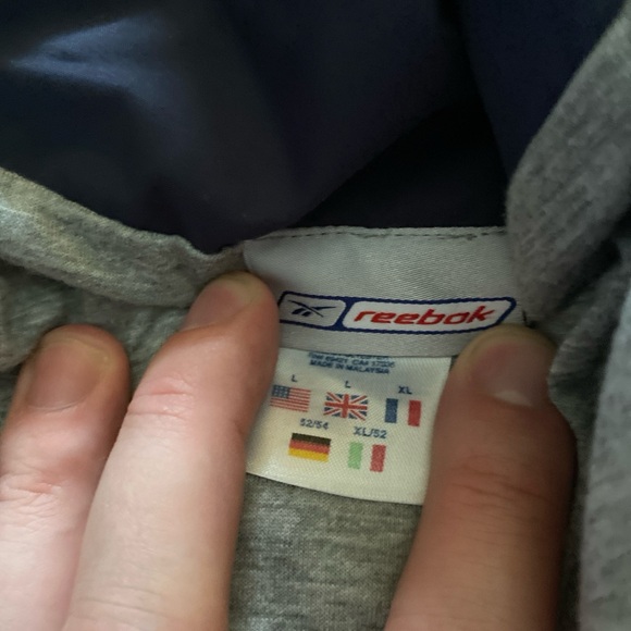 Reebok Men's Navy and Red tracksuit size large - Picture 5 of 6